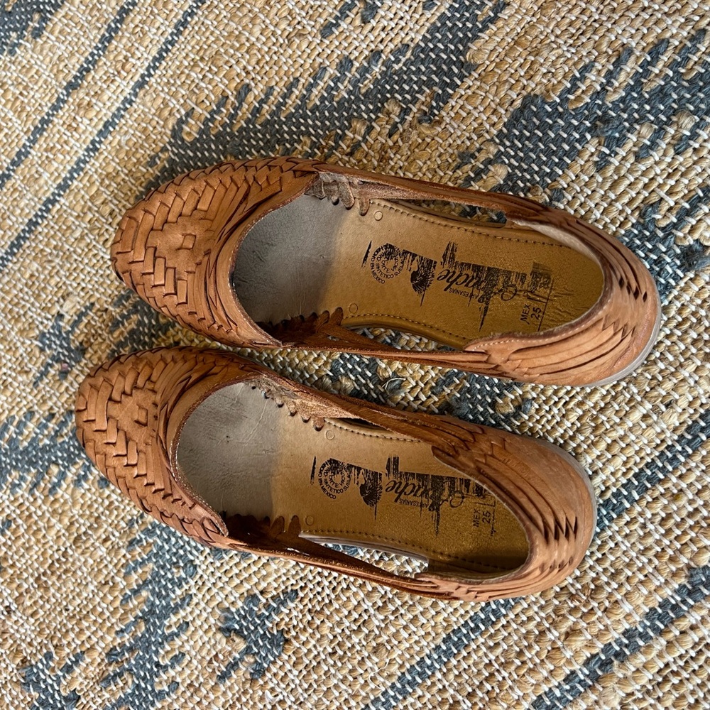 Mexican Handmade Woven Leather Loafers - Picture 3 of 7